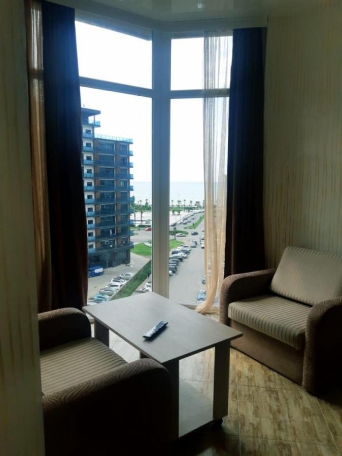 Hotel Batumi Inn Экстерьер фото