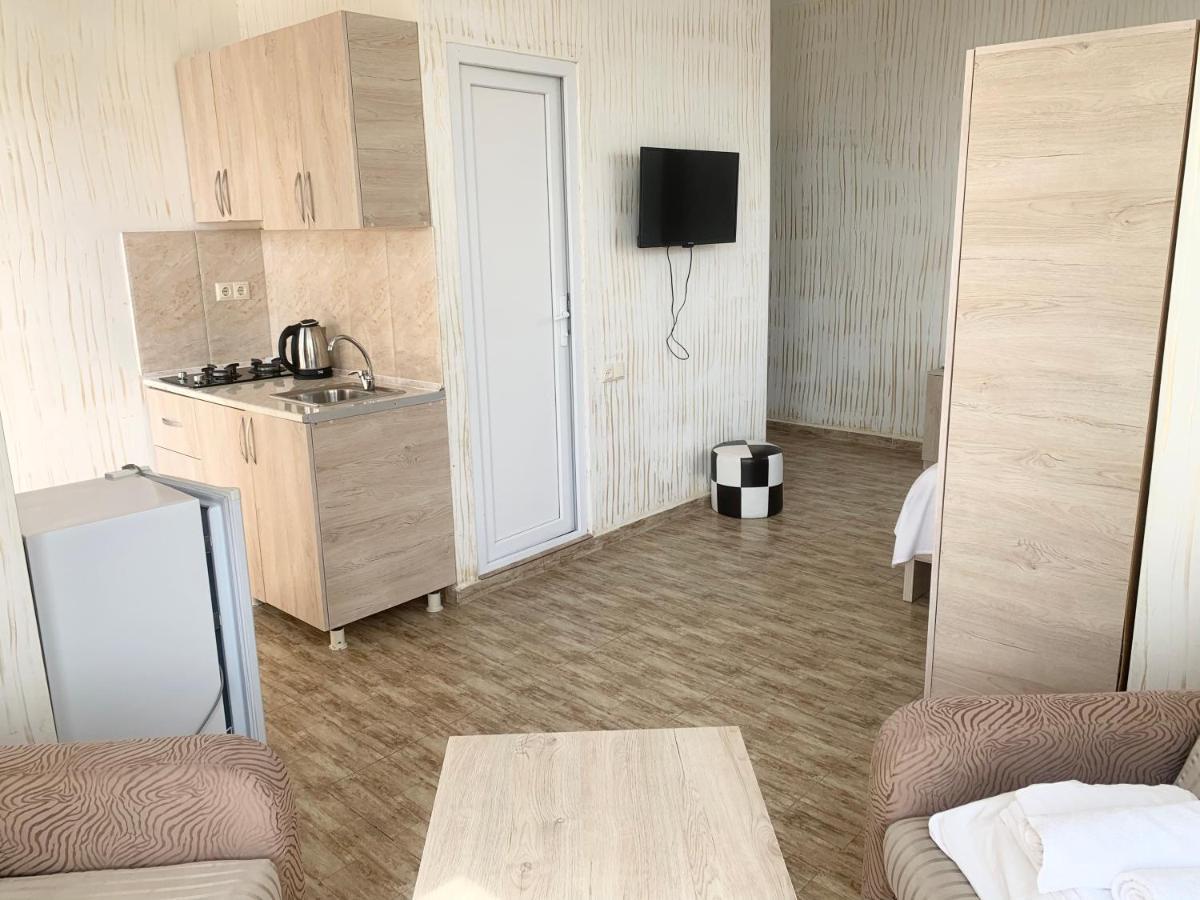 Hotel Batumi Inn Экстерьер фото
