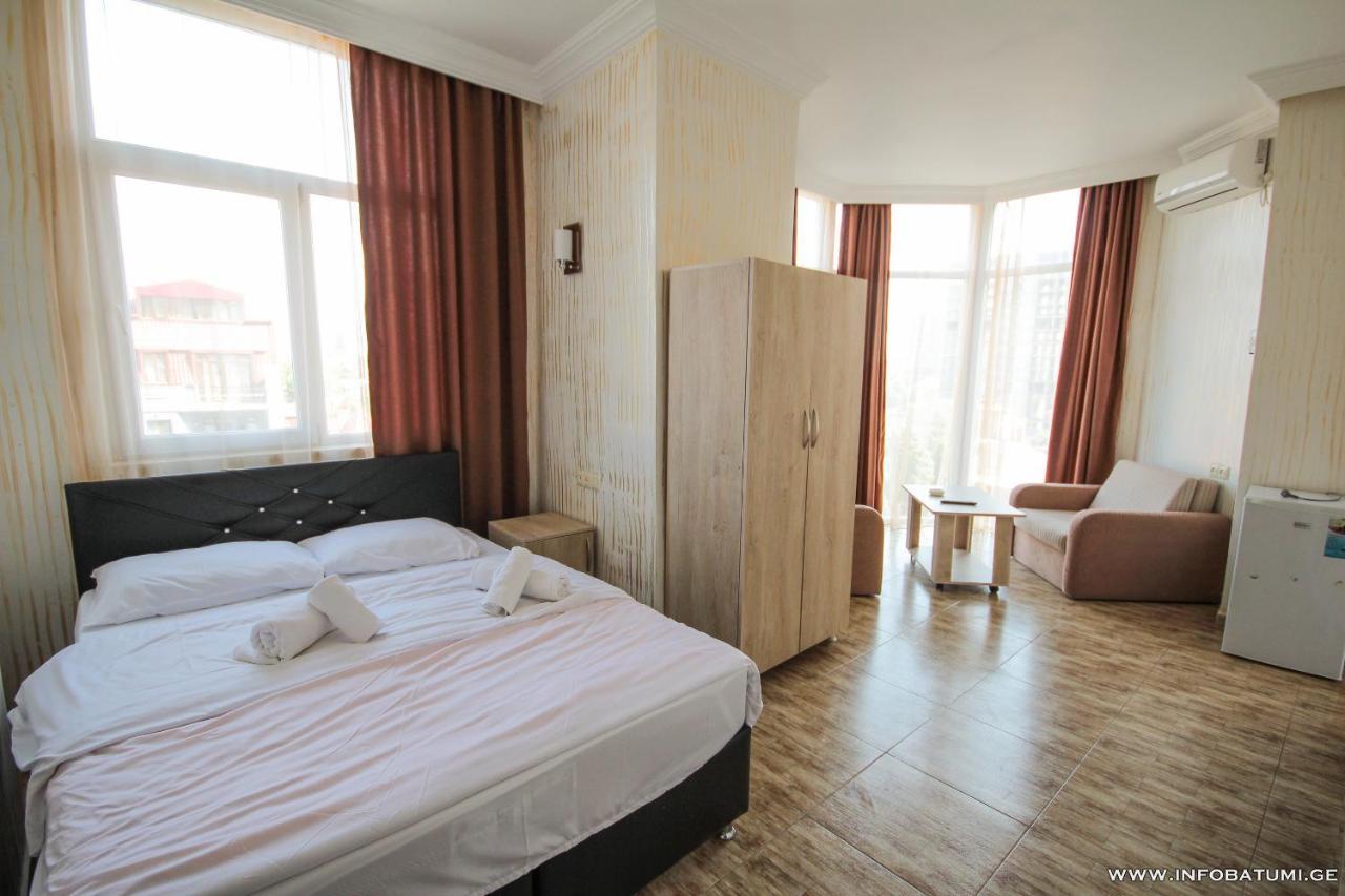 Hotel Batumi Inn Экстерьер фото