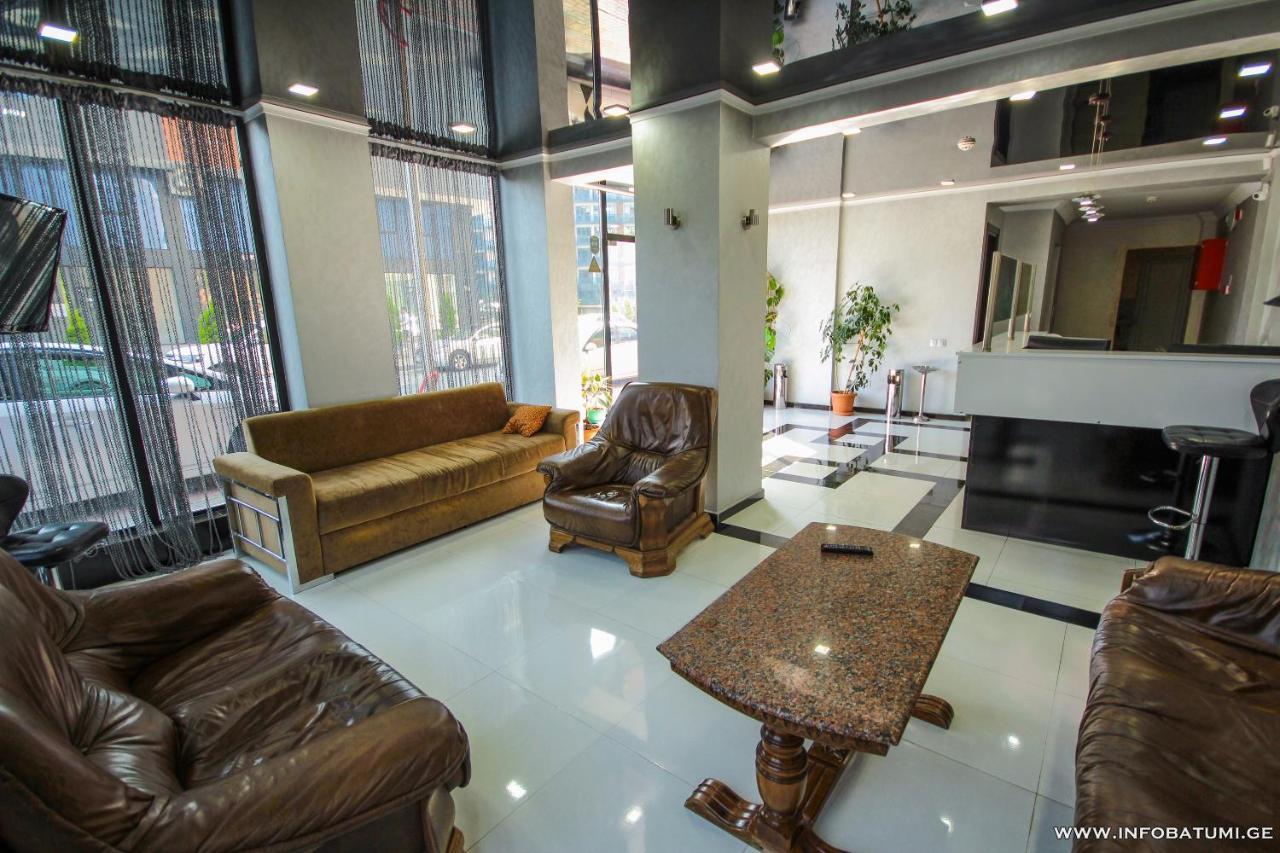 Hotel Batumi Inn Экстерьер фото